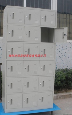 RX-YG04十八门员工柜